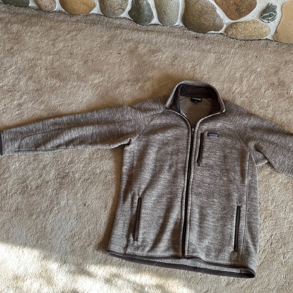Good full zip Patagonia jacket